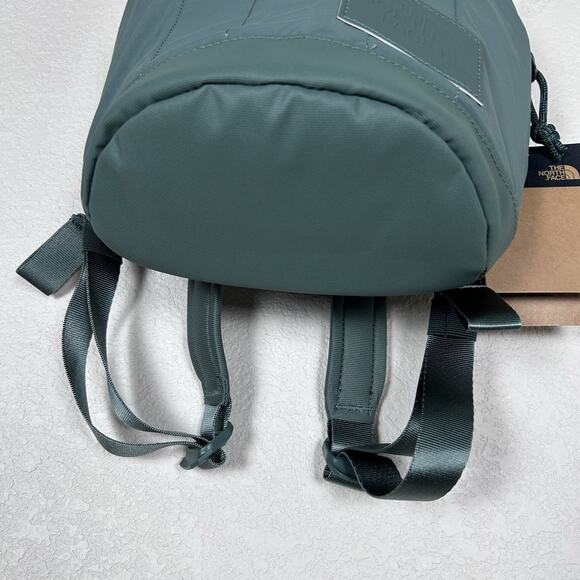 The North Face Women’s Never Stop Daypack in Duck Green OS - Picture 2 of 9